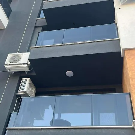 아파트 Ultra Lux Free Underground Secure Parking 파자르지크