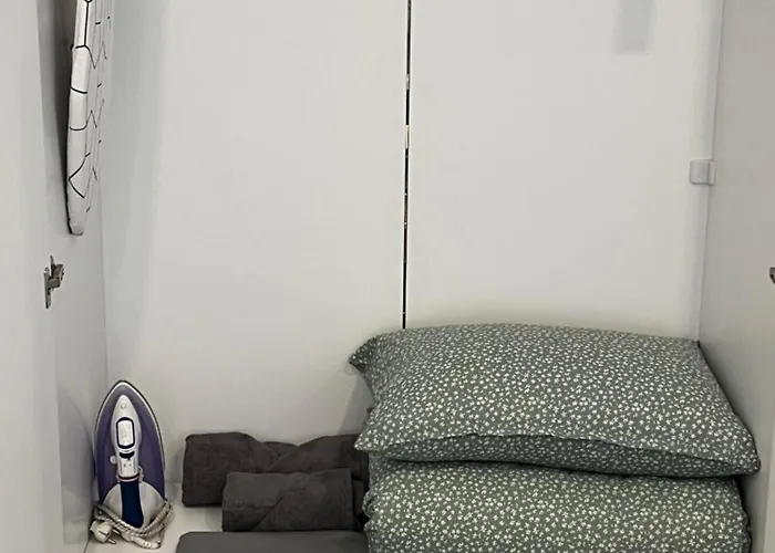 Ultra Lux Free Underground Secure Parking פזרג'יק